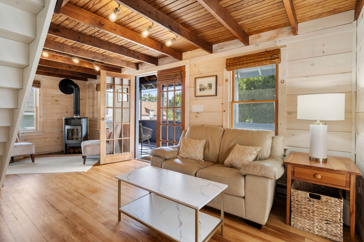 Featured Listing Image 4
