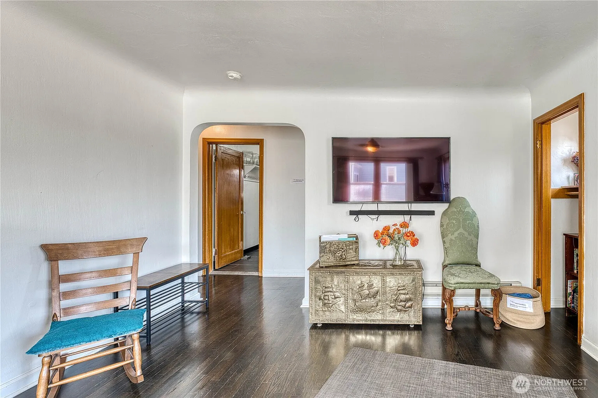 Featured Listing Image 22