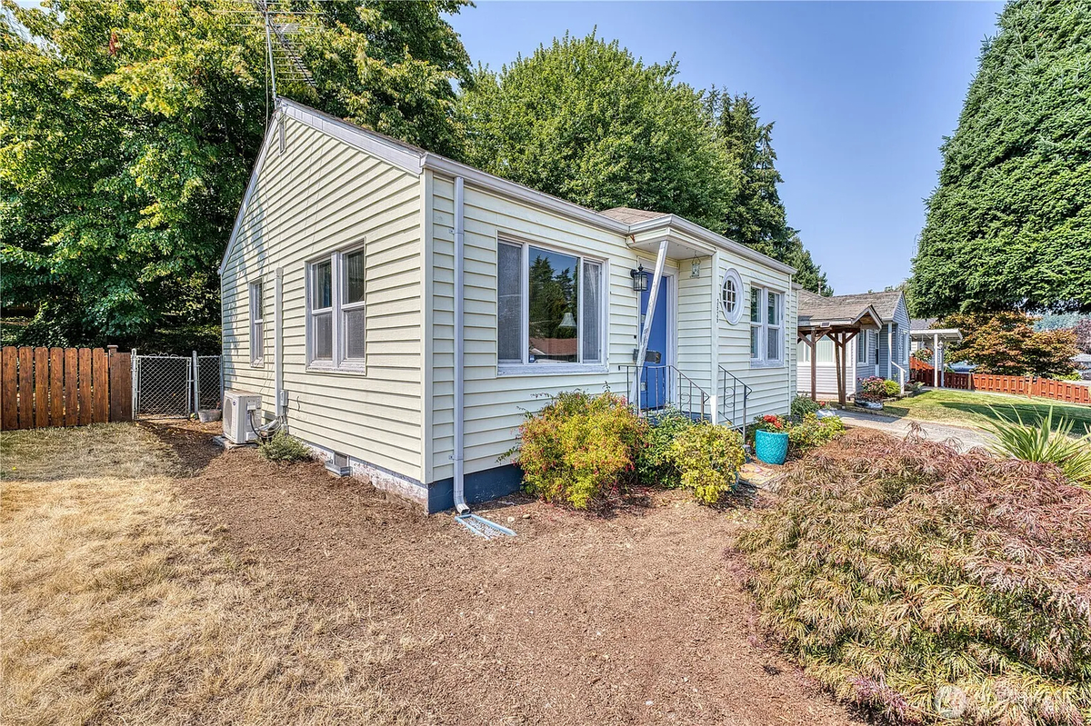 Featured Listing Image 5