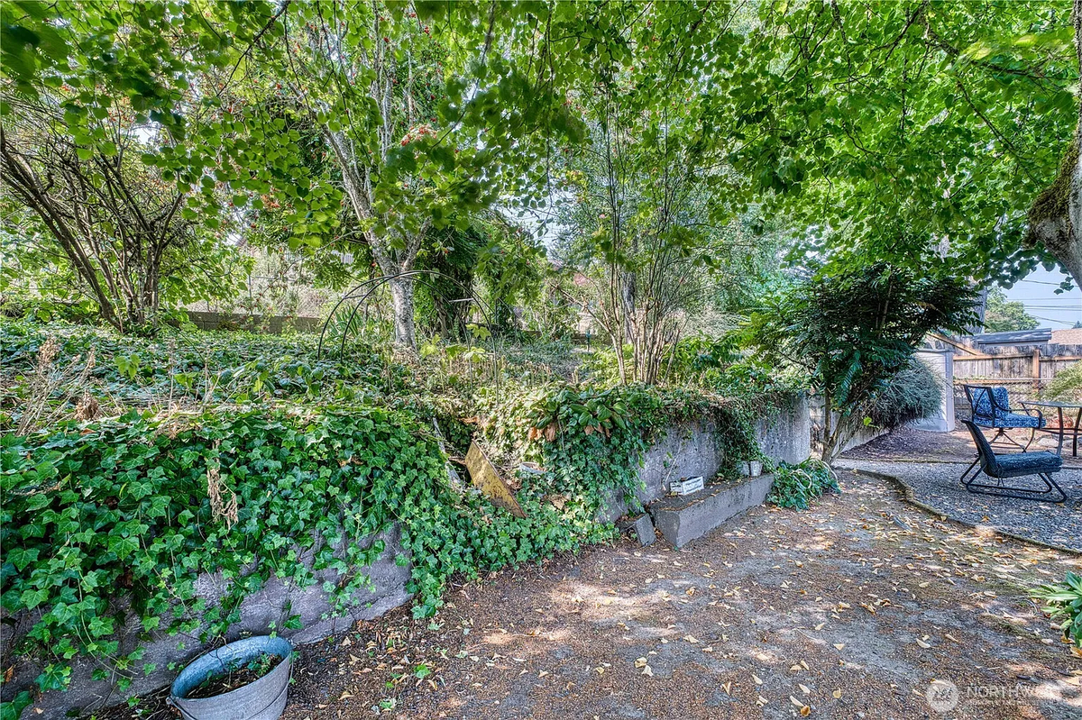 Featured Listing Image 6