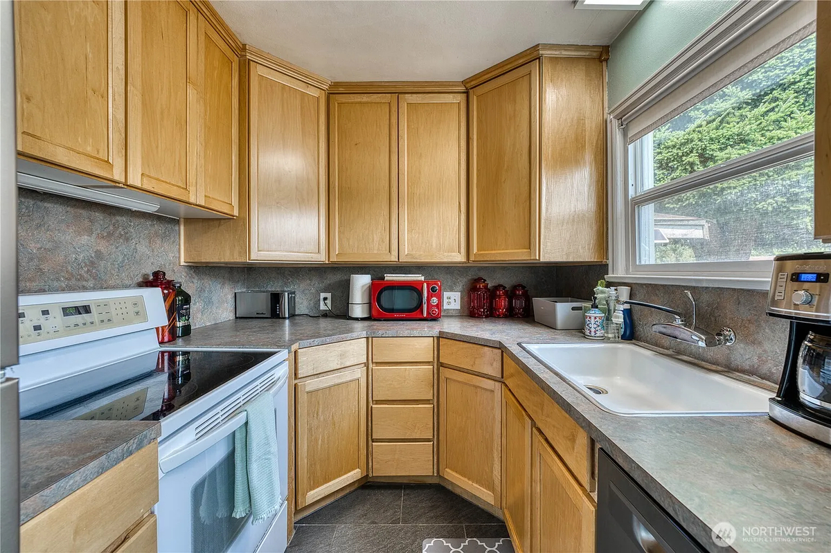 Featured Listing Image 7