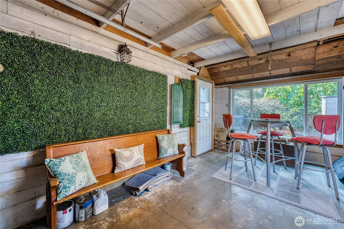 Featured Listing Image 9
