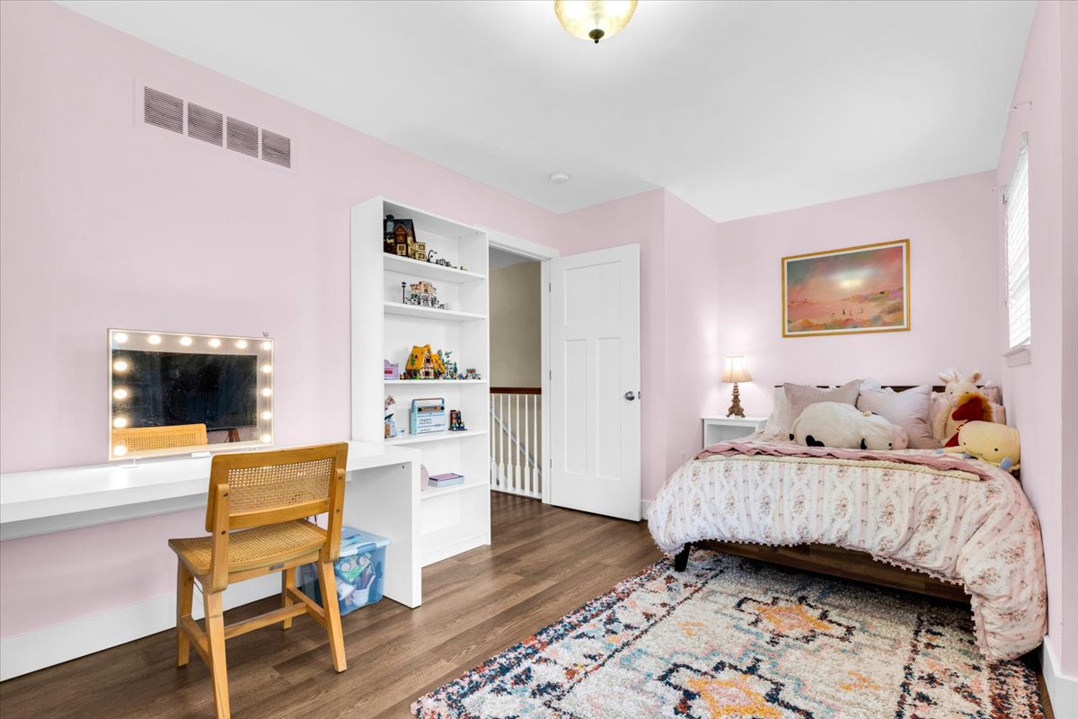 Featured Listing Image 13