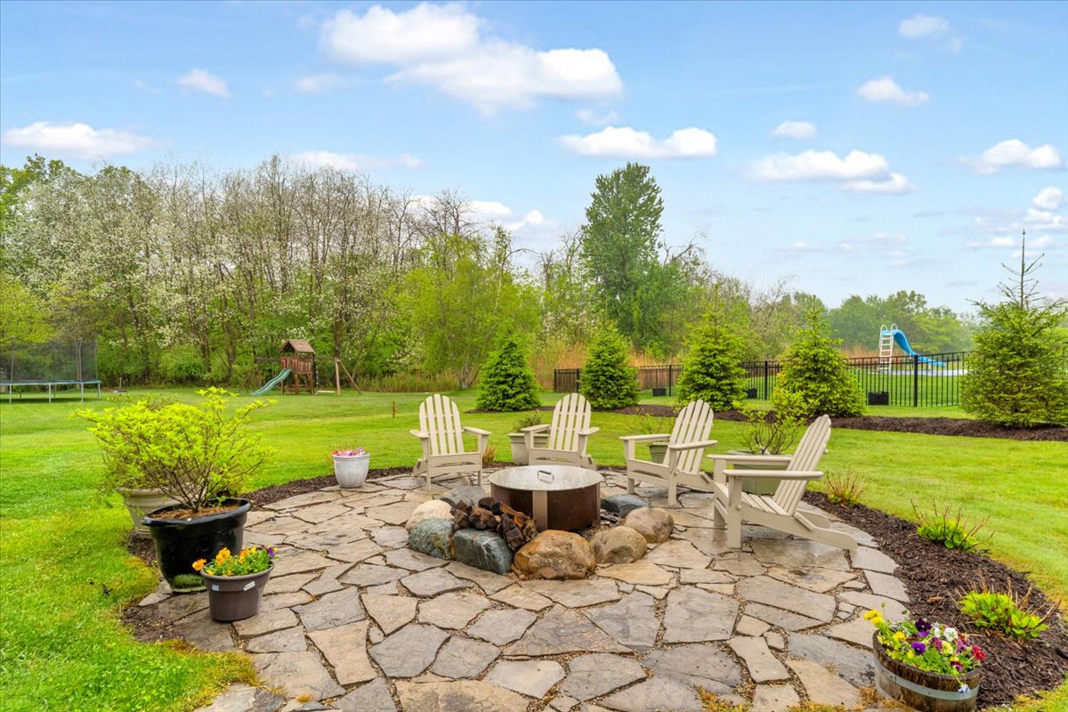 Featured Listing Image 15