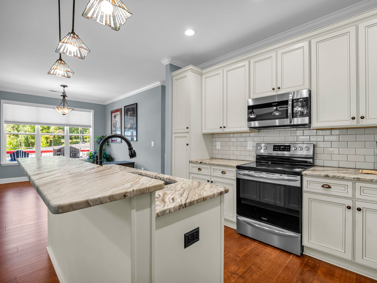Featured Listing Image 3